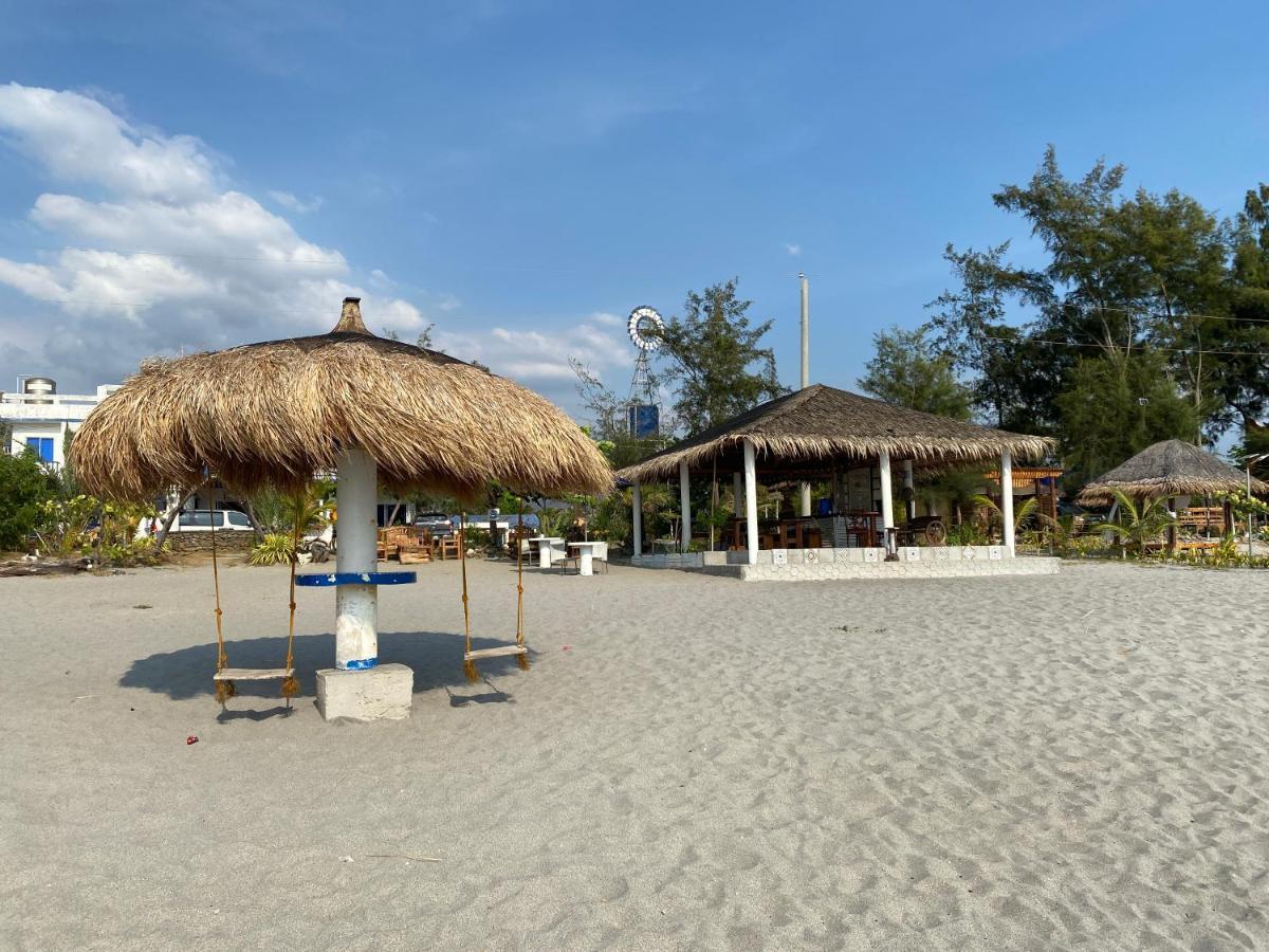 Club Monet Beachfront Resort By Cocotel Cabangan Esterno foto