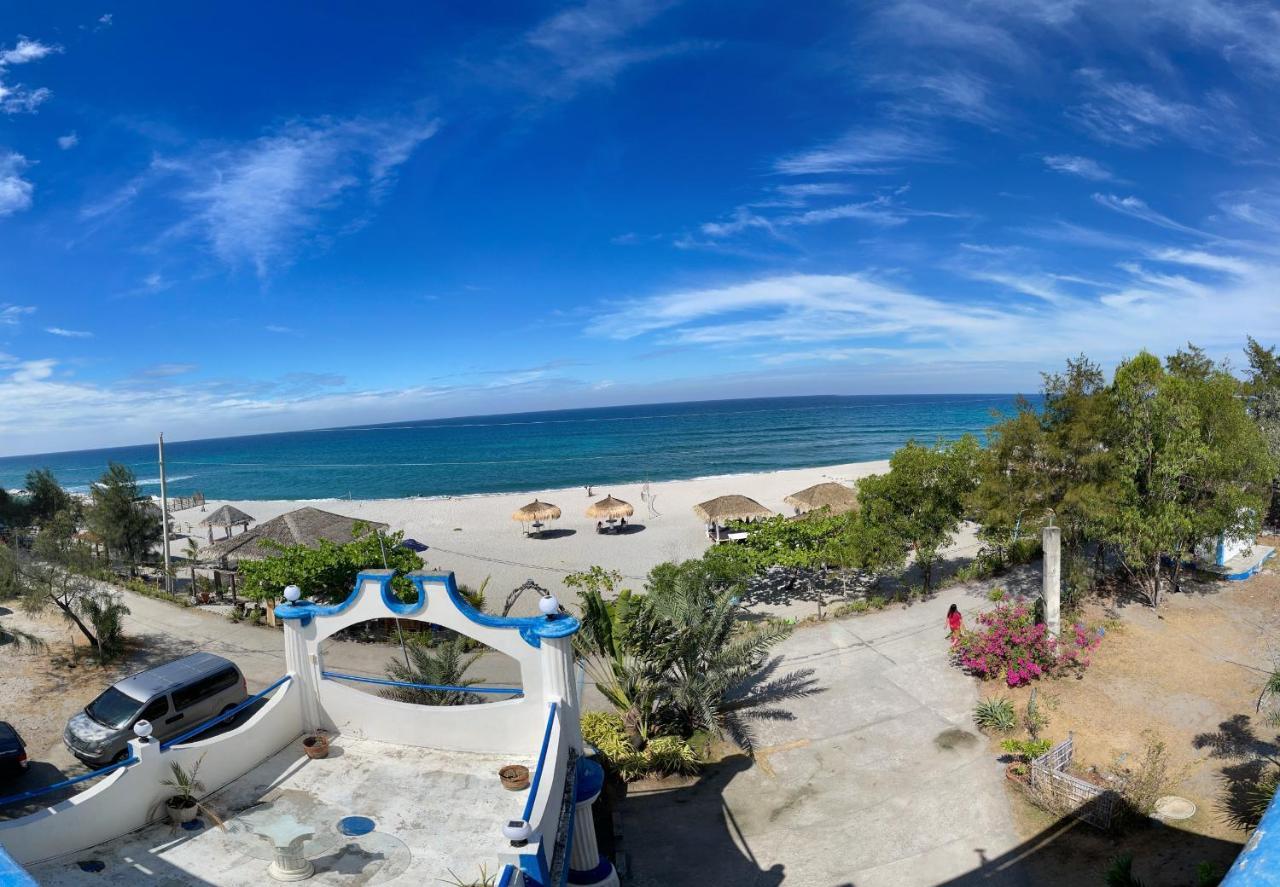 Club Monet Beachfront Resort By Cocotel Cabangan Esterno foto