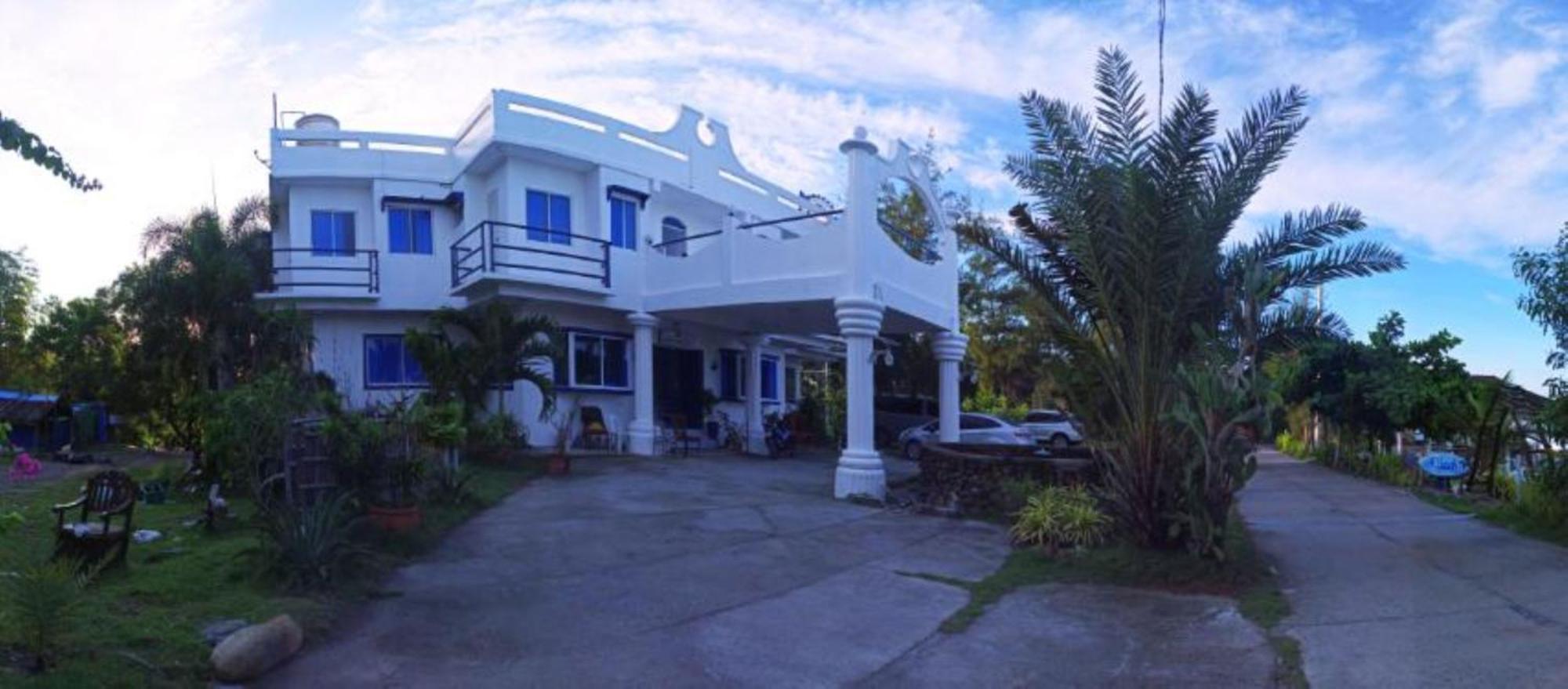 Club Monet Beachfront Resort By Cocotel Cabangan Esterno foto